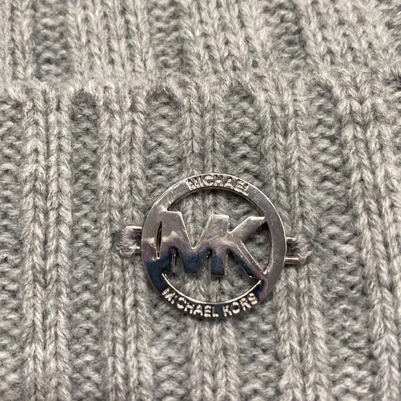 NWT Michael Kors pom hat - Picture 2 of 3